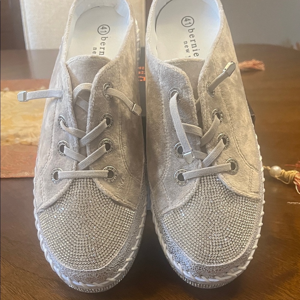 bernie mev. Beige and Silver Athletic Shoes
